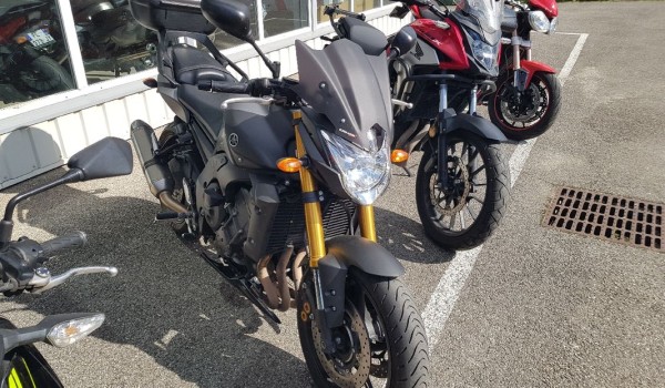 YAMAHA FZ8 SP-R