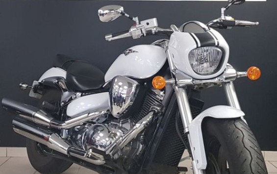 Suzuki 800 Intruder permis A2