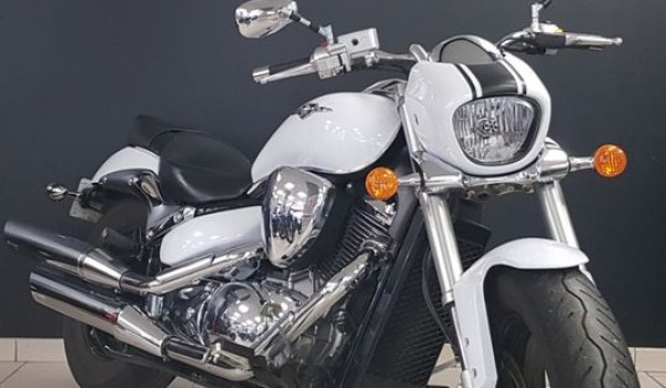 Suzuki 800 Intruder permis A2