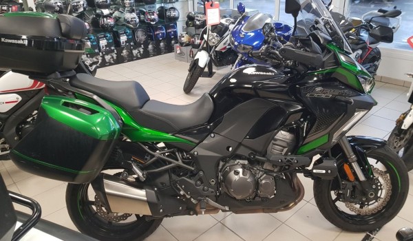 Kawasaki 1000 versys se full options